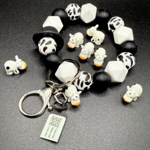 Mini Moo Moo Subaru Cow Gift Set | Magnetic or Suction Cup Cow + Bracelet/Keychain | Stylish & Adorable Surprise! Cruise | Jeep | Hide-a-Hog