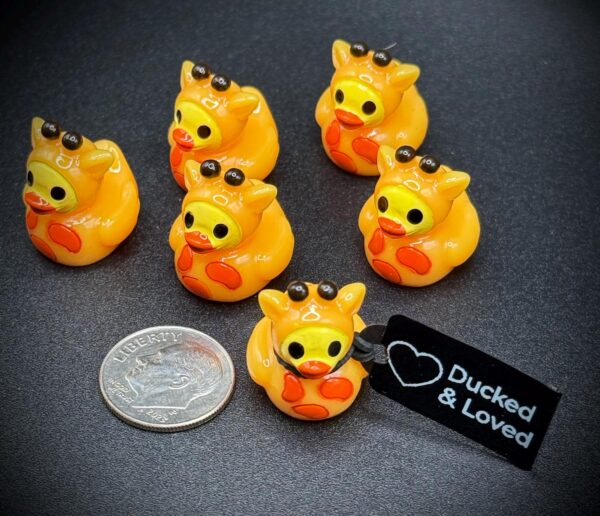 Mini Giraffe Ducks with Custom Tag & Magnet or Suction Cup Base – Adorable Safari Party Favors or Cruise Ducks