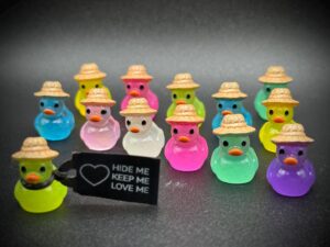 Mini Glow-in-the-Dark Ducks with Straw Hats – Summer Party Favors, Cruise Gifts, or Jeep Ducking Fun!