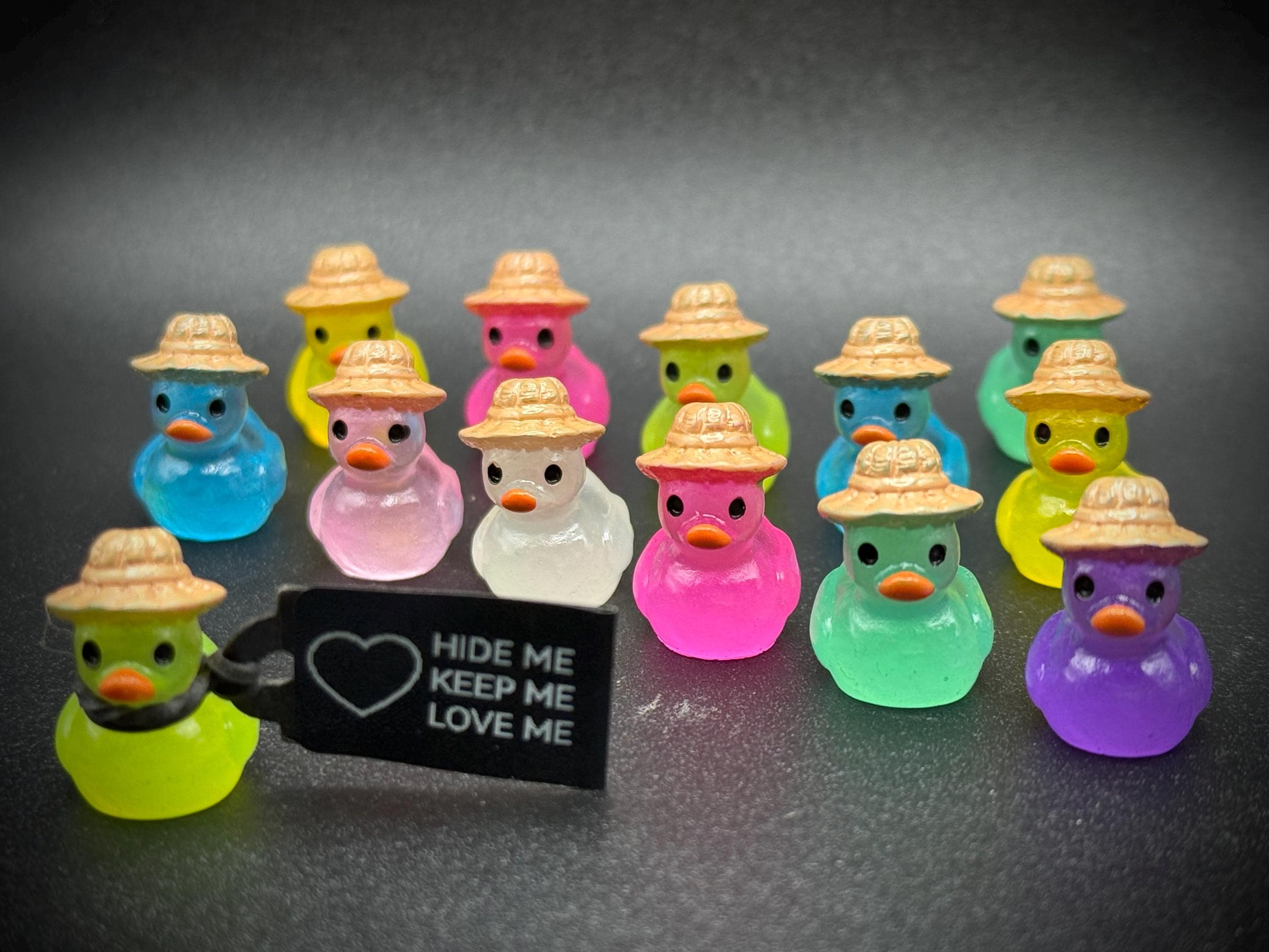 Mini Glow-in-the-Dark Ducks with Straw Hats – Summer Party Favors, Cruise Gifts, or Jeep Ducking Fun!