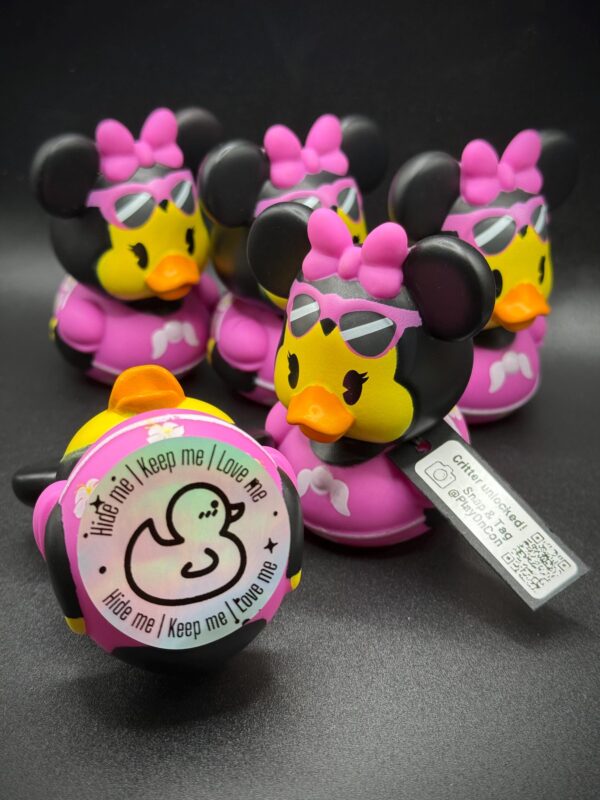 LIMITED EDITION Summer Disney Ducks – 3” Luau Minnie Mouse – Hawaiian Cruise Ducks with Sunglasses – Custom Tags - Party Favors - Jeep